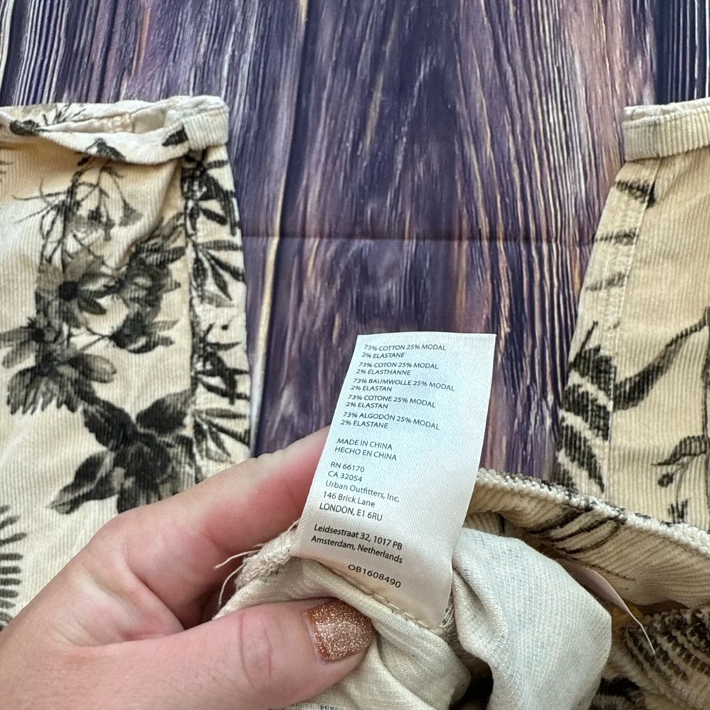 Anthropologie Pilcro The Wanderer Low-Rise Pants